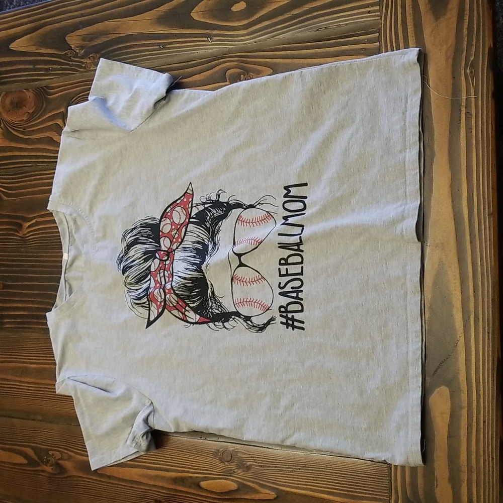 Baseball mom tshirt size XL